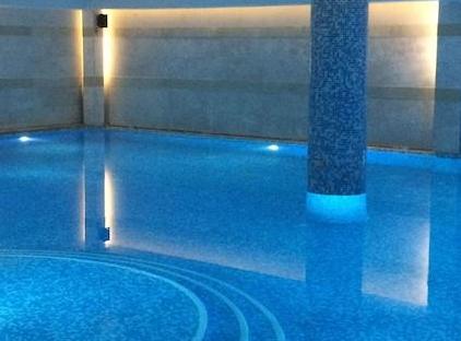Golden Lotus Hotel تورنگار
