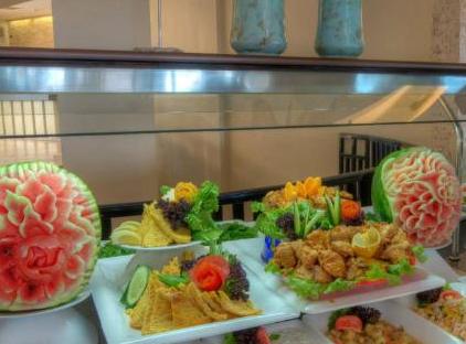 Golden Lotus Hotel تورنگار