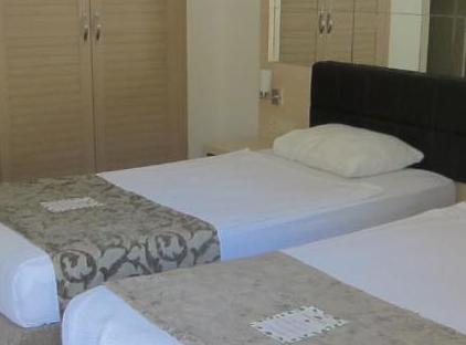 Golden Lotus Hotel تورنگار