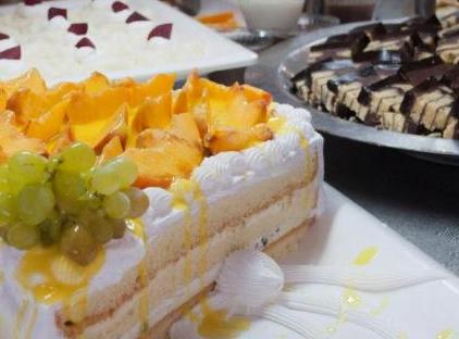 Golden Lotus Hotel تورنگار