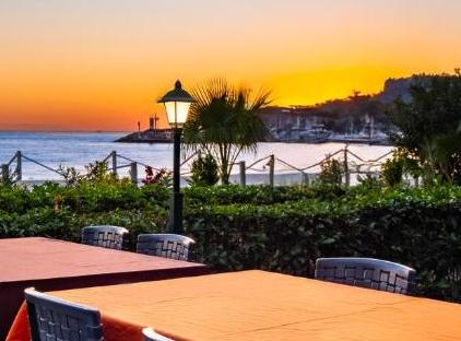 Fame Beach Hotel تورنگار