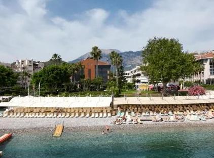 Fame Beach Hotel تورنگار