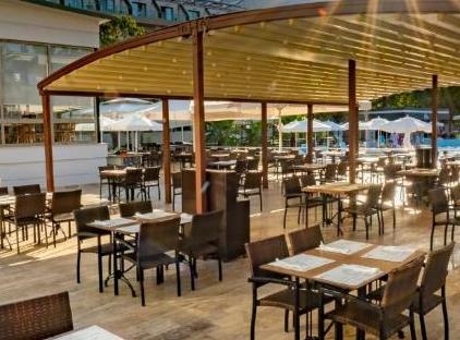 Armas Garden Hotel تورنگار
