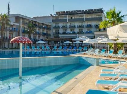 Armas Garden Hotel تورنگار