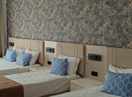 Armas Garden Hotel تورنگار