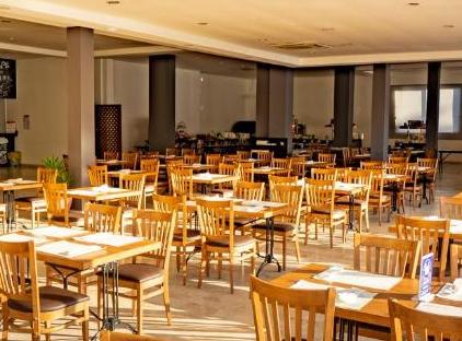 Armas Garden Hotel تورنگار