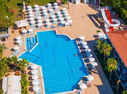 Armas Garden Hotel تورنگار