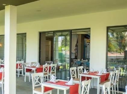 Armas Garden Hotel تورنگار