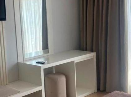 Armas Garden Hotel تورنگار