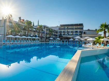 Armas Garden Hotel تورنگار