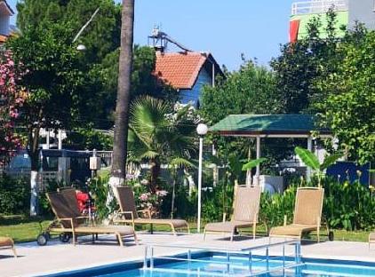 Anita Kemer Noch Hotel تورنگار
