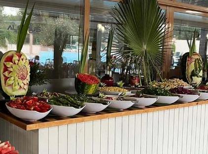 Alexius Beach Hotel تورنگار