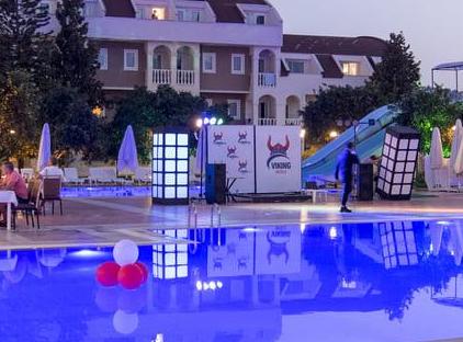 Viking Garden Hotel تورنگار