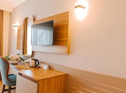 Viking Garden Hotel تورنگار