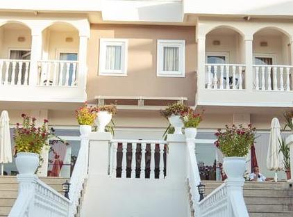 Viking Garden Hotel تورنگار