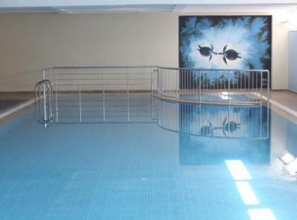 Viking Garden Hotel تورنگار