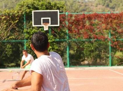 Viking Garden Hotel تورنگار