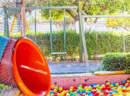 Viking Garden Hotel تورنگار