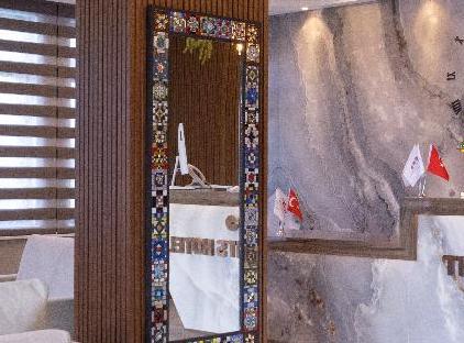 Three Points Hotel تورنگار