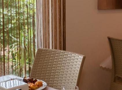 Grand Hotel Derin تورنگار