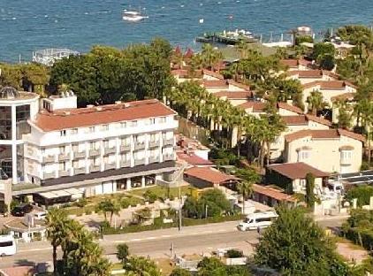 Grand Hotel Derin تورنگار