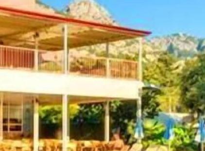 Grand Hotel Derin تورنگار