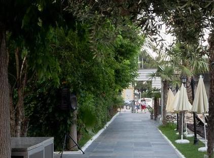 Grand Hotel Derin تورنگار