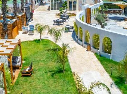 ROSE GARDEN PREMIUM تورنگار