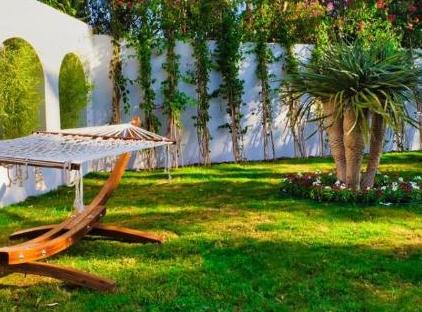 ROSE GARDEN PREMIUM تورنگار