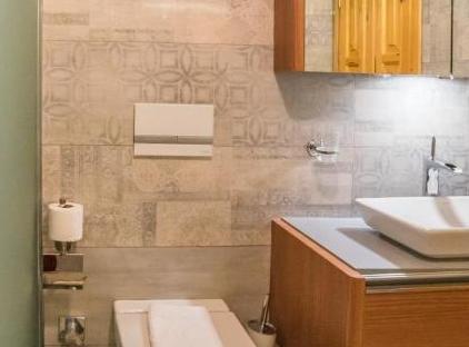 Nerissa Hotel تورنگار