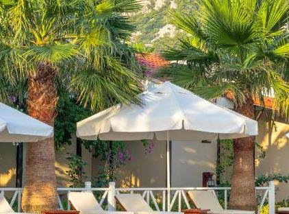 Nerissa Hotel تورنگار