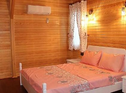 Nerissa Hotel تورنگار
