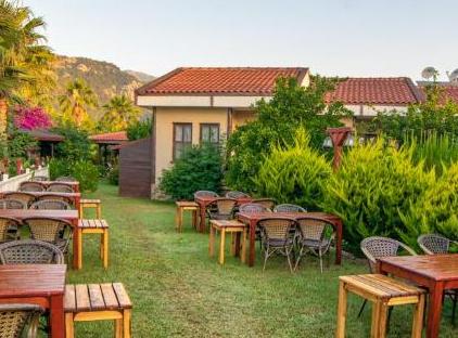 Nerissa Hotel تورنگار