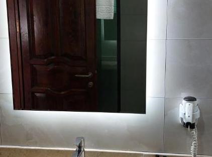 Nerissa Hotel تورنگار