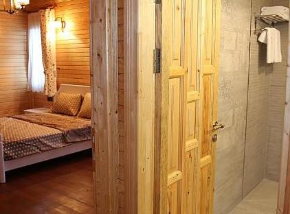 Nerissa Hotel تورنگار