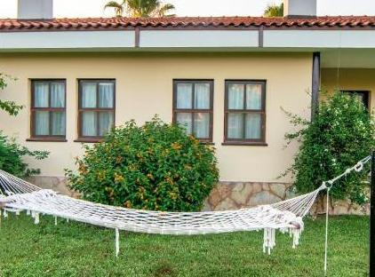 Nerissa Hotel تورنگار