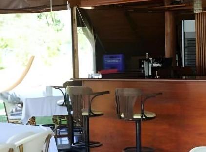 Nerissa Hotel تورنگار
