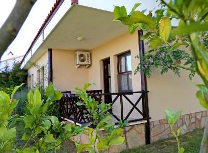 Nerissa Hotel تورنگار