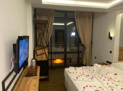 MIYAS LUXURY HOTEL تورنگار