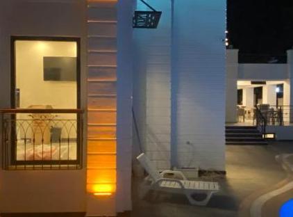 MIYAS LUXURY HOTEL تورنگار