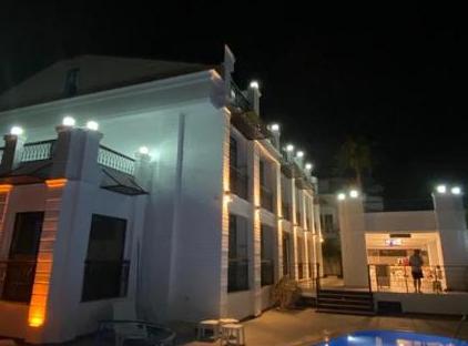 MIYAS LUXURY HOTEL تورنگار
