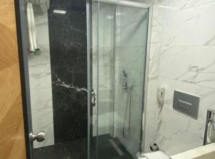 MIYAS LUXURY HOTEL تورنگار