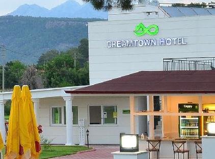 Dream Town Hotel تورنگار