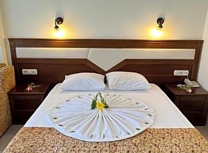 Valeri Beach Hotel تورنگار