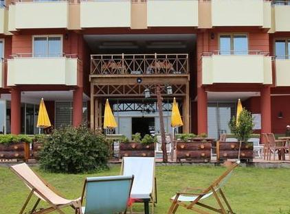 Valeri Beach Hotel تورنگار