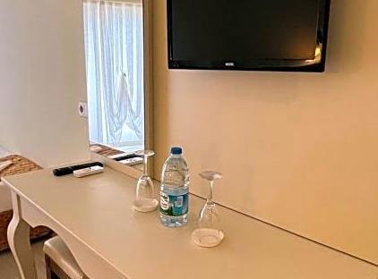 Valeri Beach Hotel تورنگار