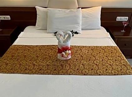 Valeri Beach Hotel تورنگار