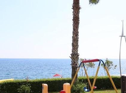 Valeri Beach Hotel تورنگار