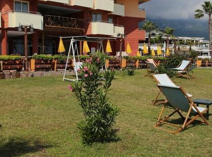Valeri Beach Hotel تورنگار