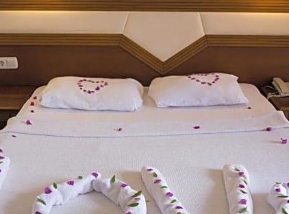 Valeri Beach Hotel تورنگار